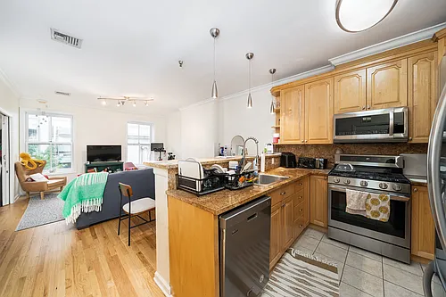 106 Washington St #1 Photo 1
