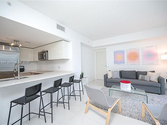 5th image of 1300 Brickell Bay Dr #Cu-1601