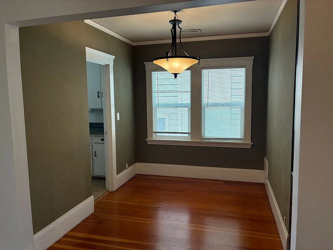 2 bed, 1.0 bath, 1275 sqft, $3,100 — Photo 4