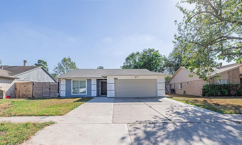 1st image of 11106 Maple Rock Drive