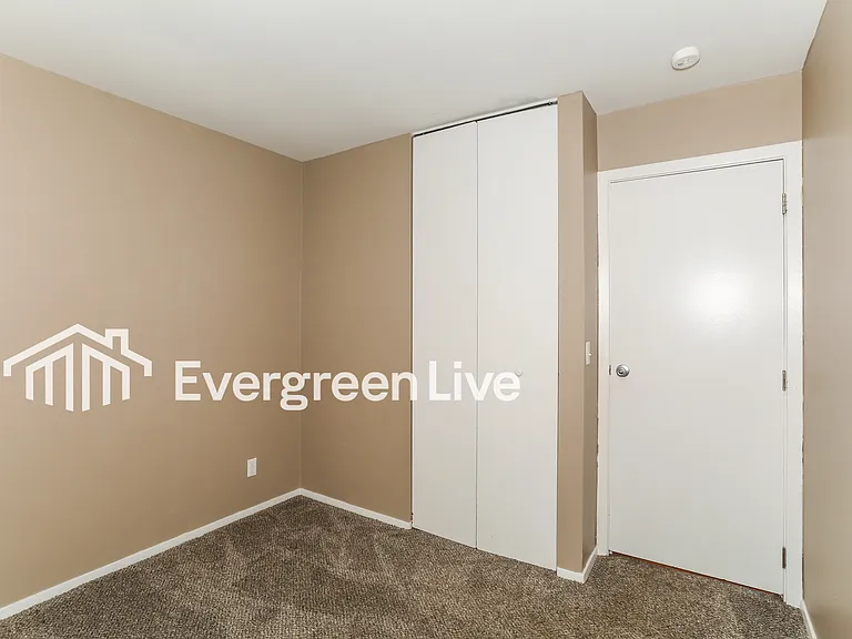 7043 Gracely Dr — Photo 9