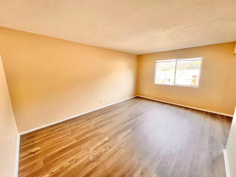 631 Sylvan St #3 — Photo 8
