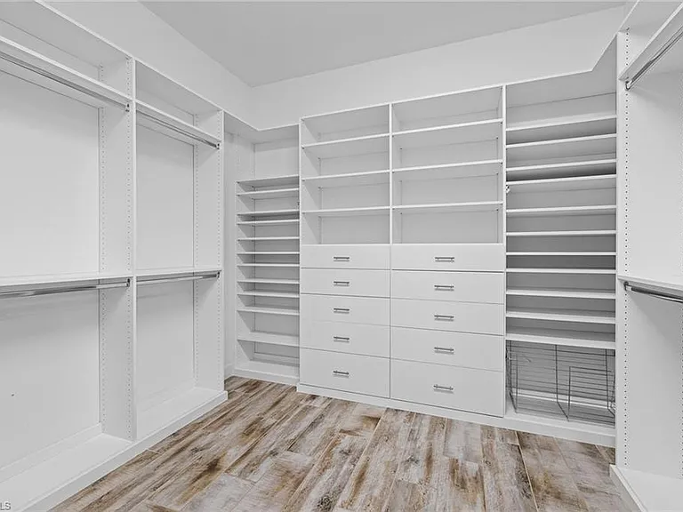 9515 Campanile Cir — Photo 15