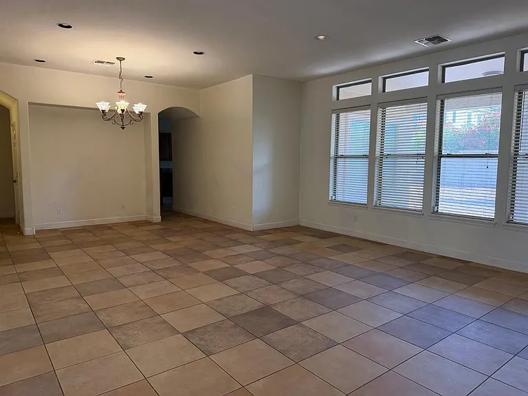 4505 W McNeil St — Photo 28