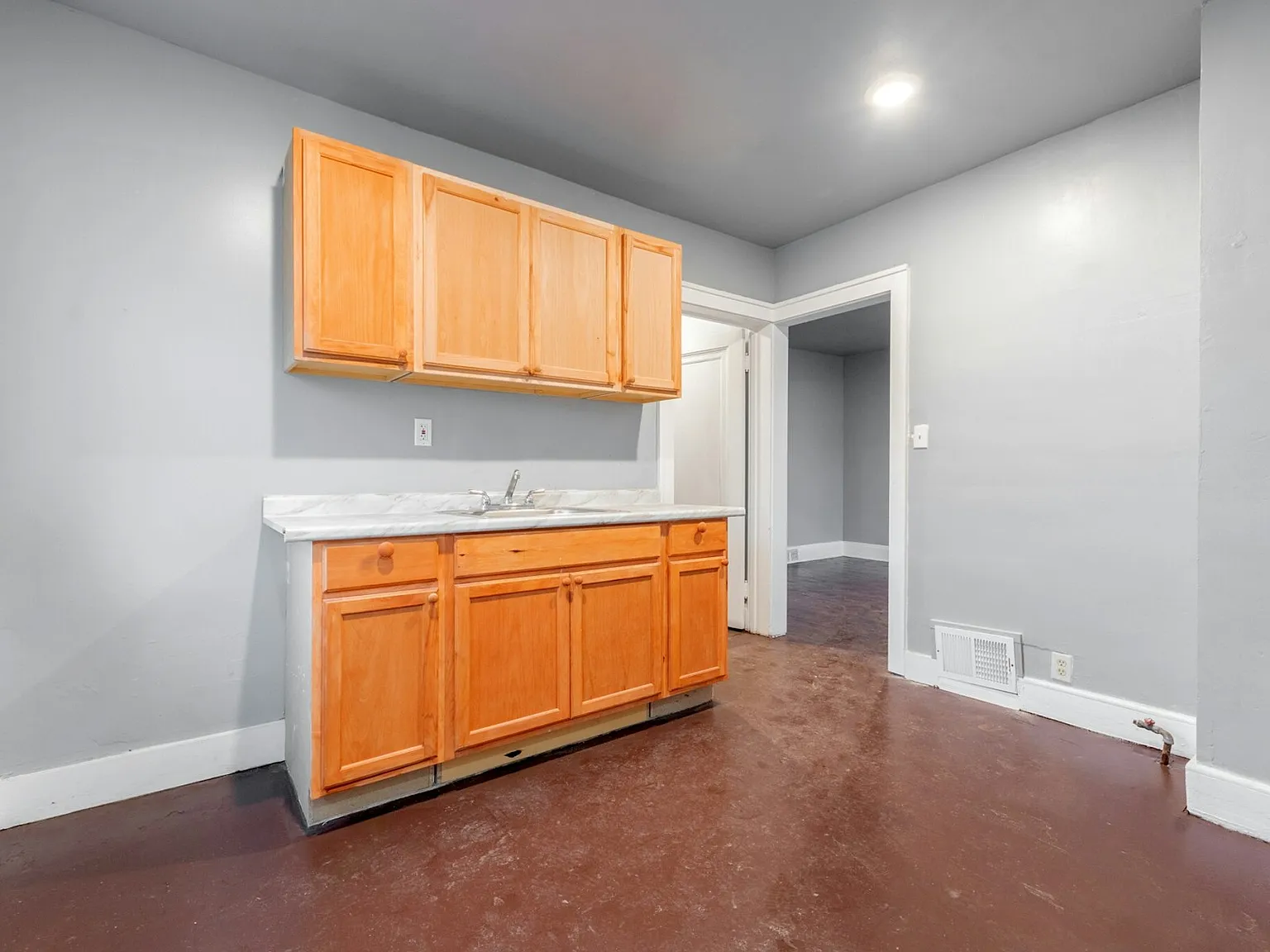 11009 Greenwich Avenue — Photo 4
