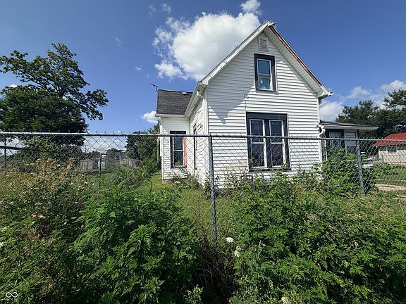 2nd image of 1414 E 8th St