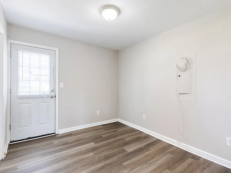 142 Alview Ter — Photo 6