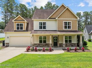 621 Longleaf Rd, Aberdeen, NC 28315
