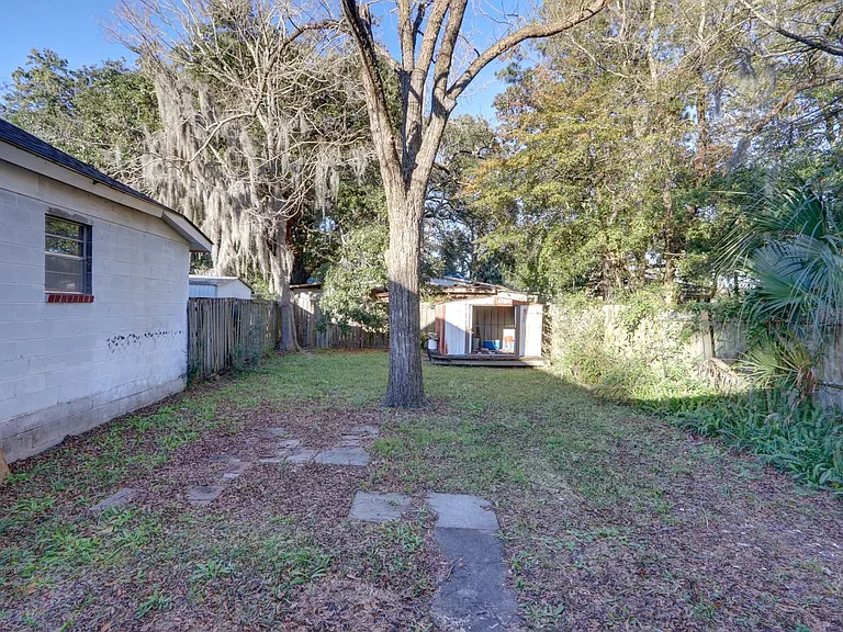 2130 E Gwinnett St — Photo 18