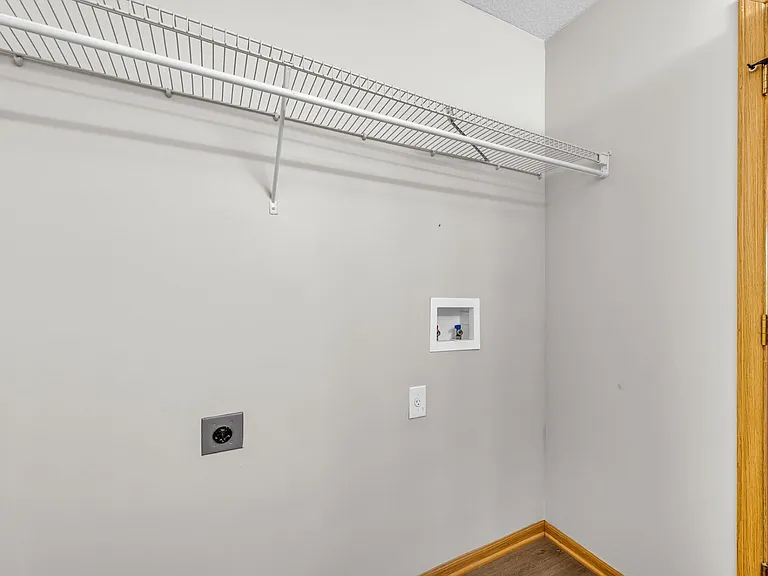 3005-3033 S Shrank Dr — Photo 40