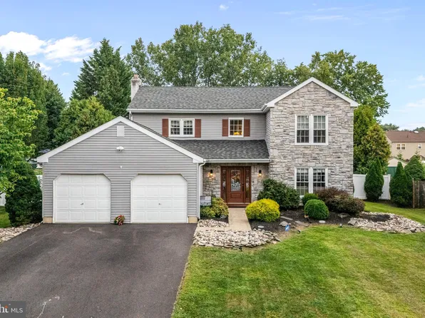 837 Cliff Rd, Bensalem, PA 19020