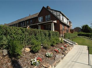 18 Dawson Ct, Pittsburgh, PA 15213