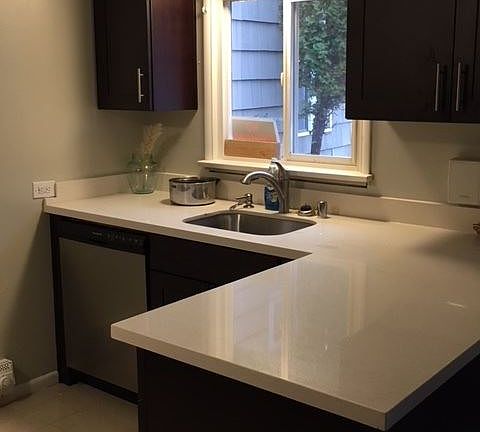 3rd image of 2618 Oakes Ave