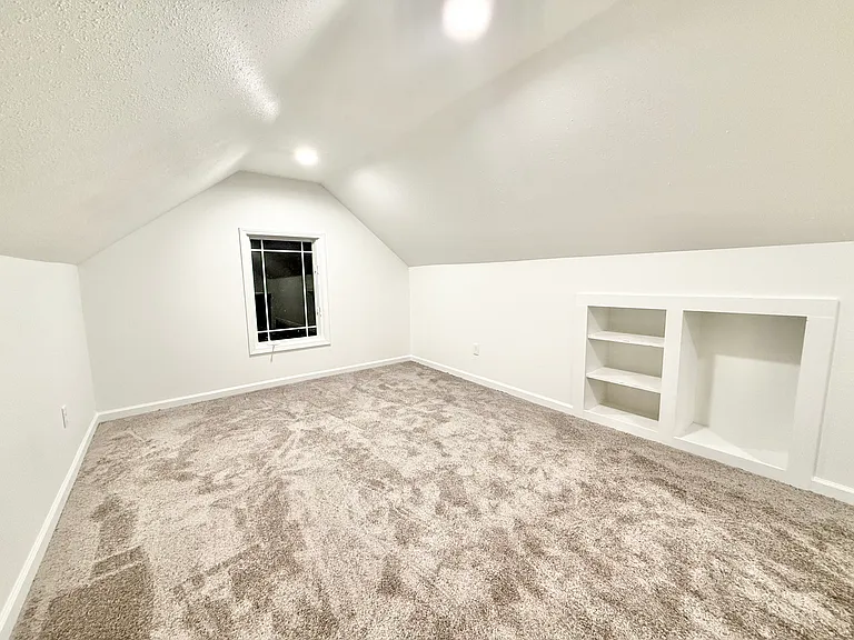 3118 Bowdoin St — Photo 12