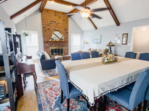 7975 Cross Ridge Dr, Germantown, TN 38138