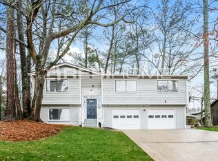 6824 Red Maple Dr, Rex, GA 30273