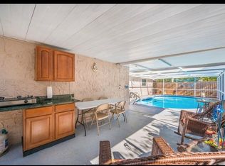 7124 King Arthur Dr, Port Richey, FL 34668