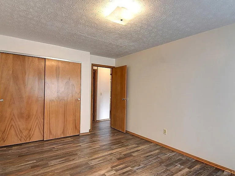 2724 Enterprise Ave #C — Photo 11
