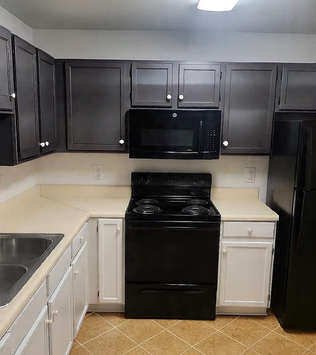 2182 Timberwood Circle South — Photo 2