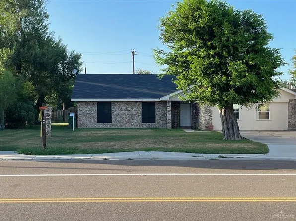 101 Templeton Ave, Combes, TX 78535