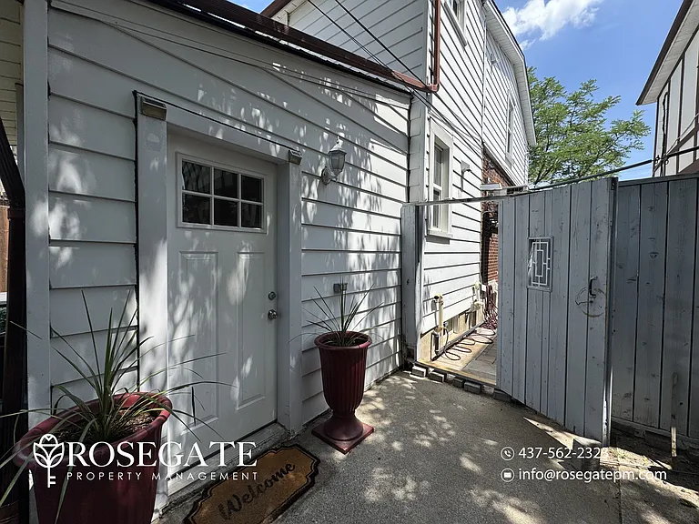 40 Chryessa Ave #2 — Photo 15