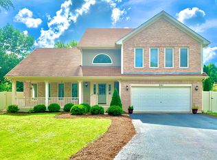 341 Callery Dr, Bolingbrook, IL 60490