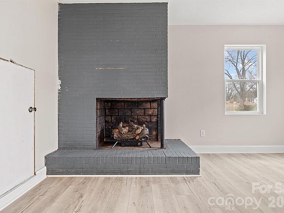 5th image of 3526 Mount Holly Rd