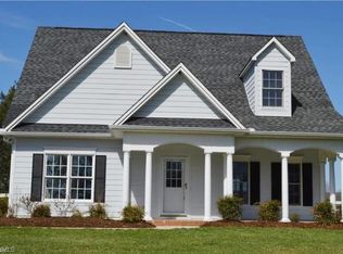 848 Crossingham Rd, Mount Airy, NC 27030