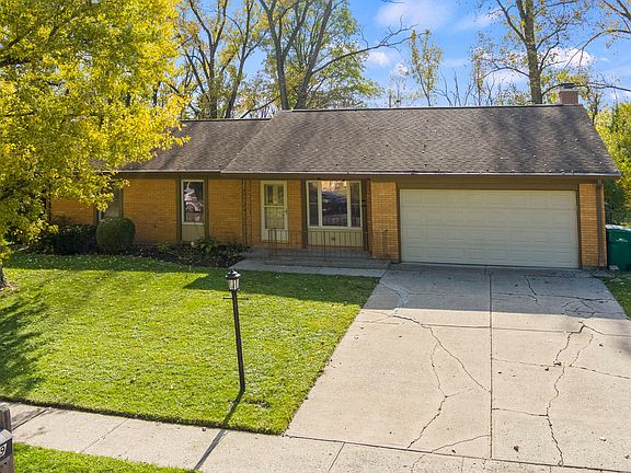 3rd image of 1649 Northbrook Dr