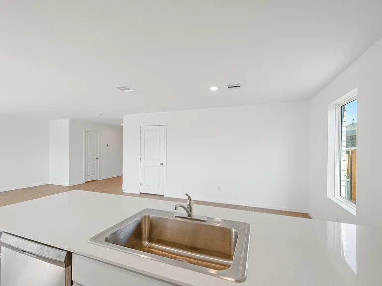 1102 Rustic Willow Dr — Photo 16