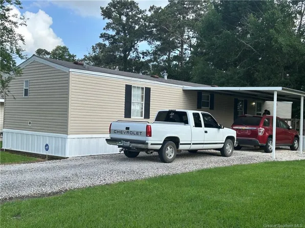 2113 Jeff Davis Academy Rd, Jennings, LA 70546