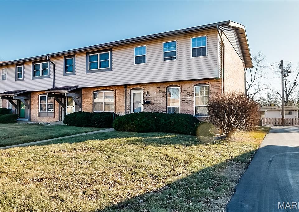 1st image of 3194 Carefree Ln