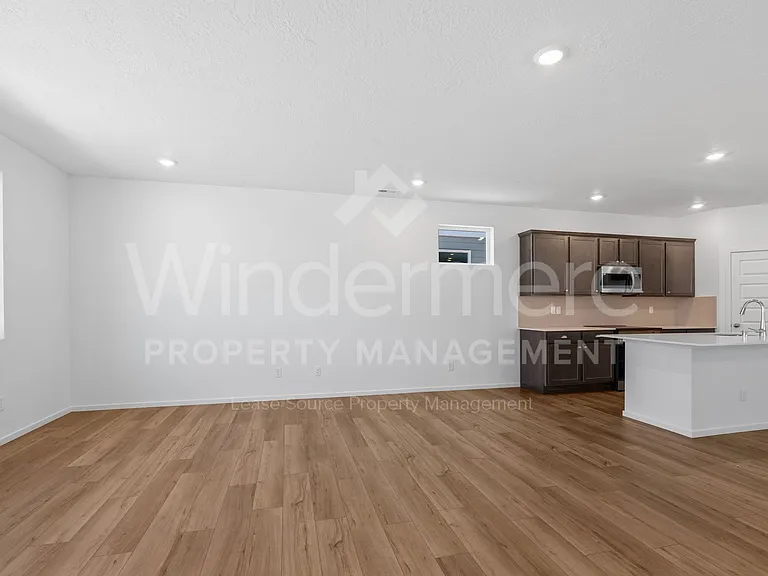 24524 E Short Tail Ln — Photo 2