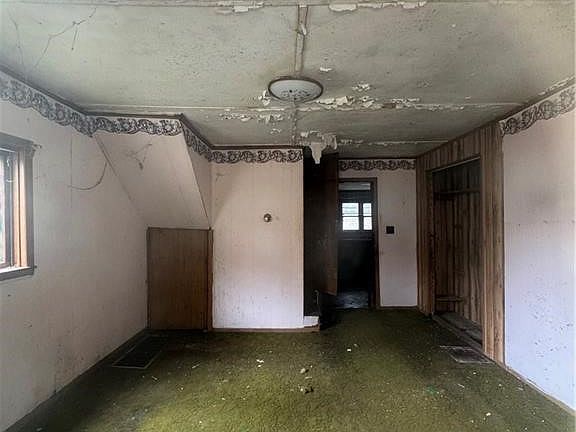 5th image of 50128 4th St