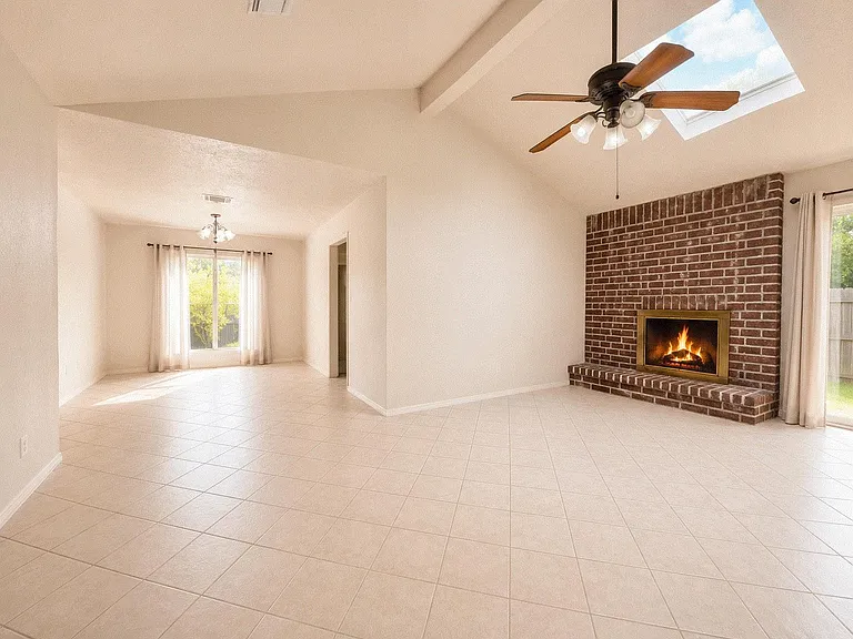 8206 Westbank Ave — Photo 5