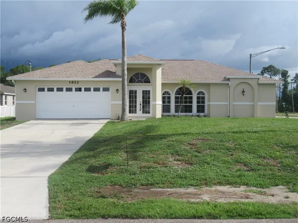 1622 NE 33rd Ter, Cape Coral, FL 33909