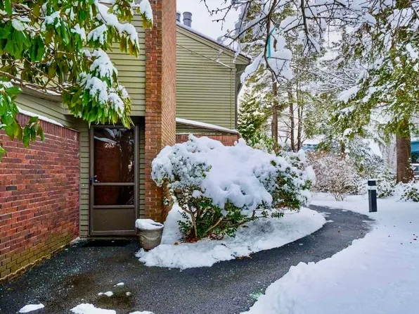 293 Old Beaverbrook #293, Village Of Nagog Woods, MA 01718