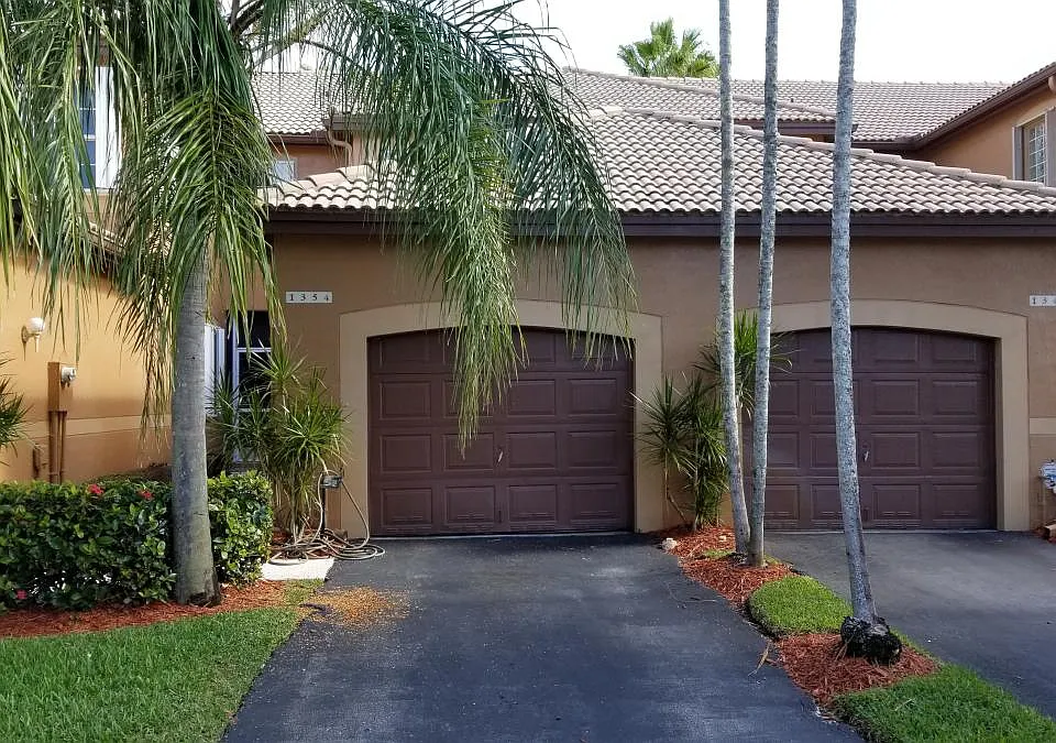 1354 Veracruz Ln
