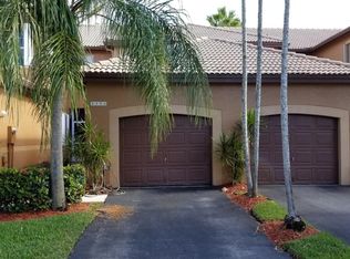 1354 Veracruz Ln, Weston, FL 33327