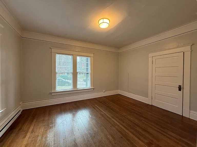 Historic Harold Apartments on Lower South Hill! — Photo 6