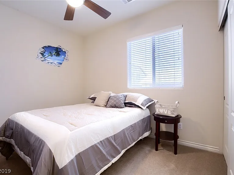 2516 Alma Lidia Ave — Photo 4