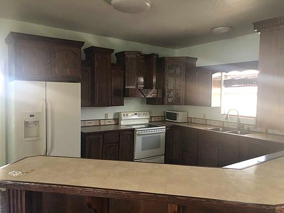 5th image of 2238 Villa Cir
