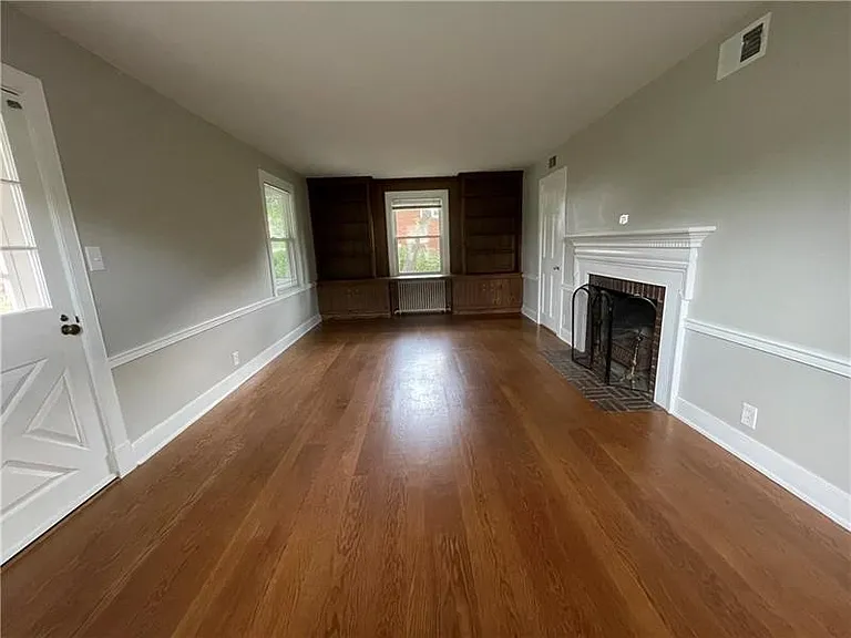 7800 Perry Hwy — Photo 5