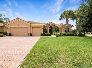 2010 NW Sapphire Ridge Dr, Jensen Beach, FL 34957
