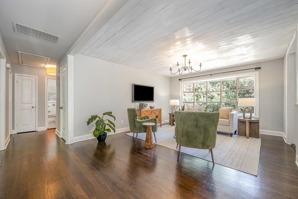 next background image