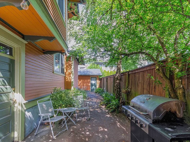 1604 SE 37th Ave #B — Photo 5