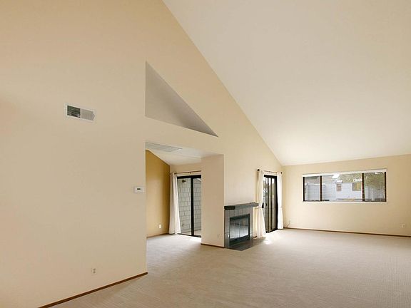 2nd image of 1613 Taylor Ln