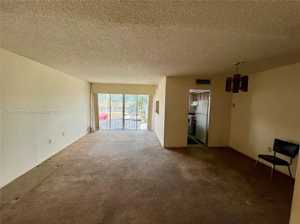 9301 SW 4th St APT 229F, Miami, FL 33174