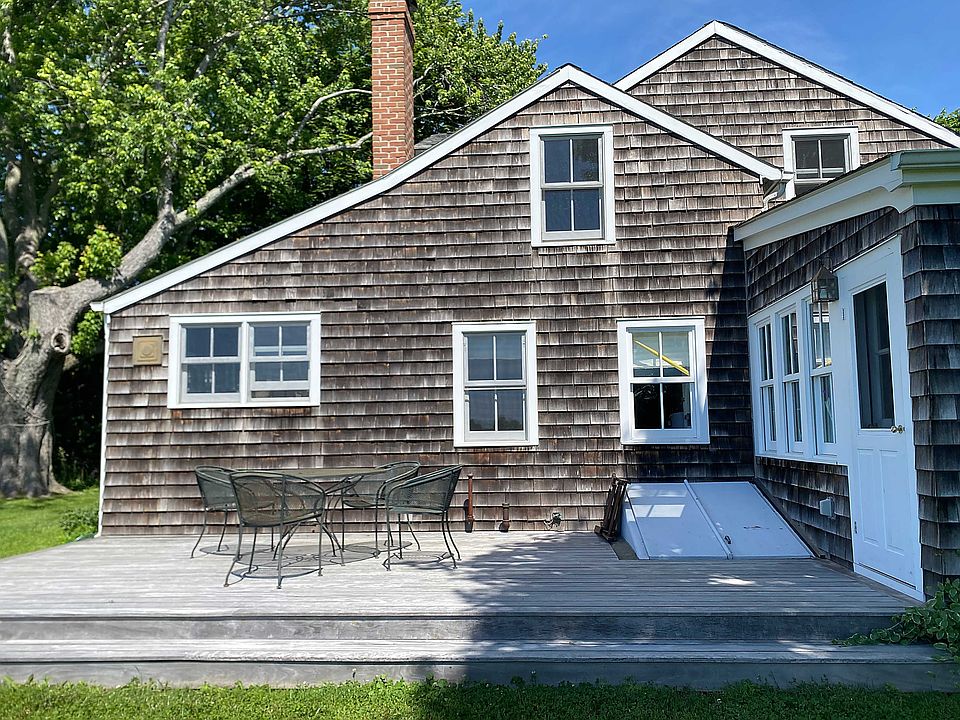 3805 Alvahs Ln, Cutchogue, NY 11935 Zillow