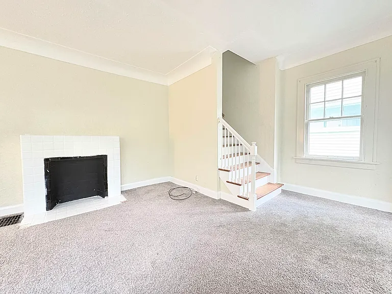 4450 Commonwealth Ave — Photo 24